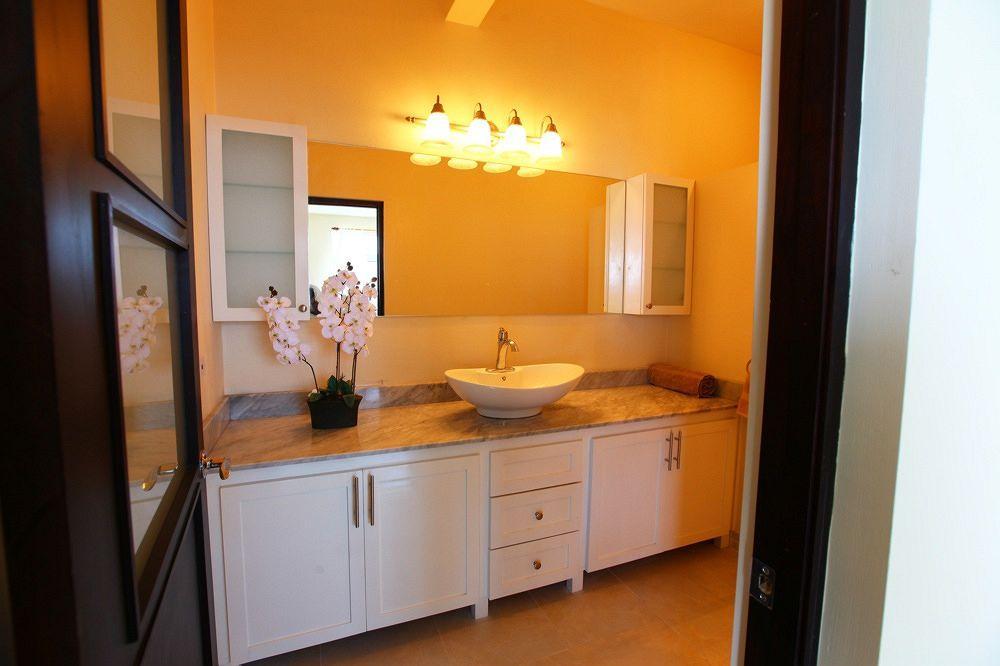 Whispering Seas Jamaica Apartment Очо Риос Екстериор снимка