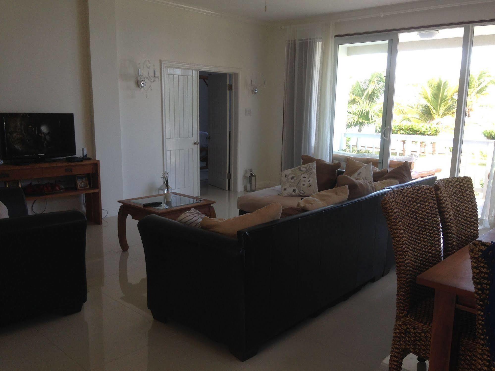 Whispering Seas Jamaica Apartment Очо Риос Екстериор снимка